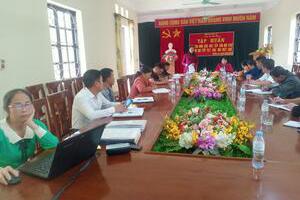 TTHTCĐ xã Cường Lợi huyện Đình Lập tổ chức Tập huấn công tác điều tra nhu cầu học tập xóa mù chữ và giáo dục tiếp tục sau biết chữ.